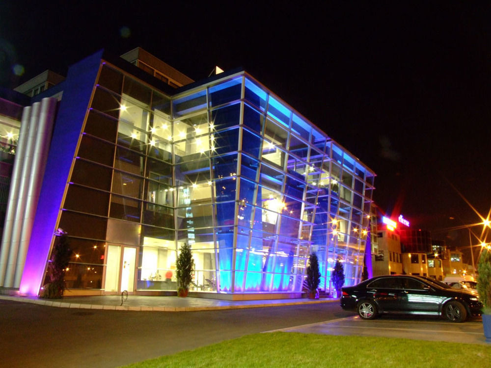 Hotel Metropolitan By Belgrade Arena Luaran gambar